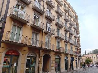 Loft in vendita ad avellino corso umberto i, 41