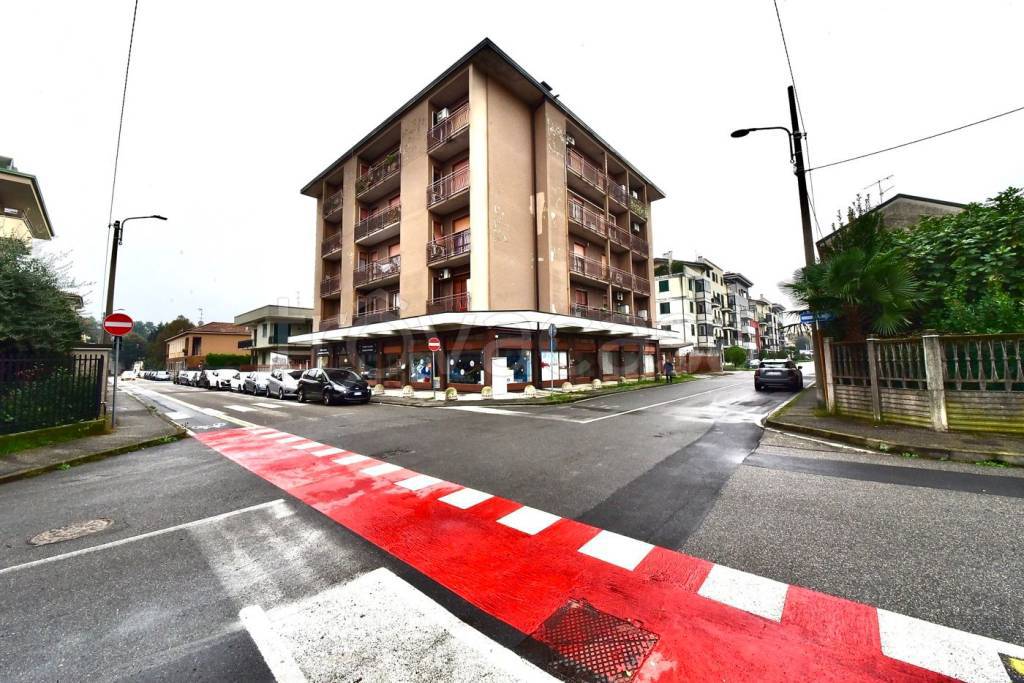 immagine annuncio 11 di 12