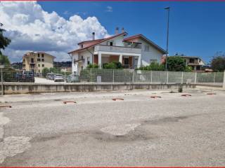 Posto auto in vendita a sant'egidio alla vibrata viale abruzzi, 47