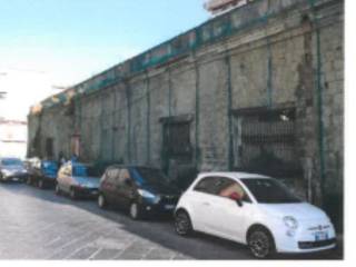 Capannone industriale all'asta a napoli via santa maria delle grazie a loreto