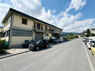 Capannone industriale in affitto a vaiano via giuseppe di vittorio, 16