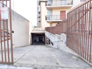 Negozio in vendita a palermo stradella riserva reale