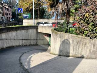 Garage in vendita a besana in brianza via vittorio emanuele ii, 5