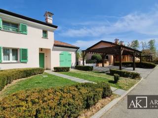 Villa in vendita a bogogno via sant'isidoro