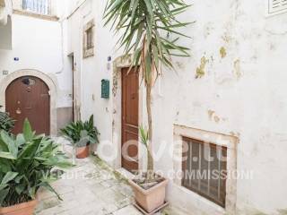 Casa indipendente in vendita a martina franca via saraceni, 23