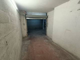 Garage in affitto a roma via gradoli, 62