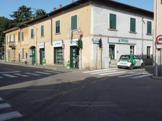 Posto auto in vendita a cerro maggiore via della libertà