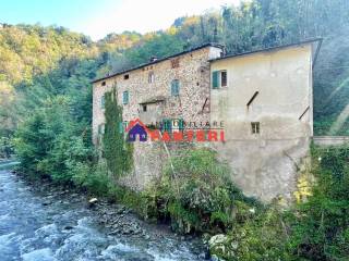 Rustico in vendita a pescia via ponte di sorana