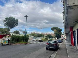 Negozio in affitto a napoli viale privato delle nebulose, 6