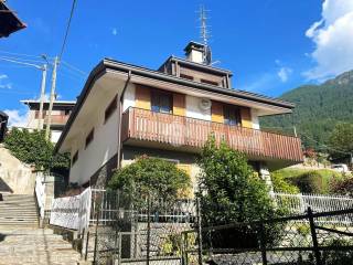 Casa indipendente in vendita a caspoggio via dioli