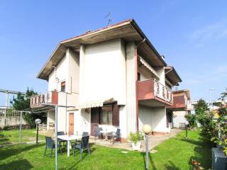 Casa indipendente in vendita a tortoreto via raffaele mattioli, 2