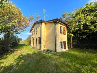 Villa in vendita a calestano via don luigi consigli, 22