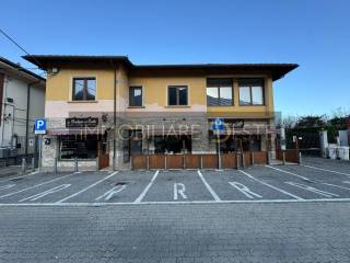 Enoteca/wine bar in vendita a sant'ambrogio di torino corso moncenisio, 30