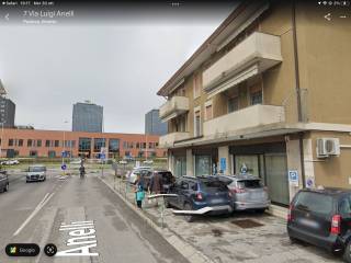 Negozio in vendita a padova via luigi anelli, 3, 35129 padova pd, italia