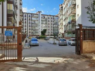 Garage in vendita a palermo via monte san calogero