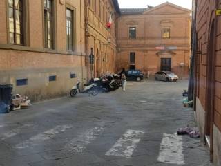 Negozio in affitto a siena via roma