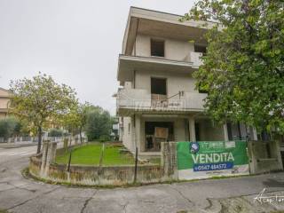 Appartamento in vendita a cesena via giovanni berchet 213