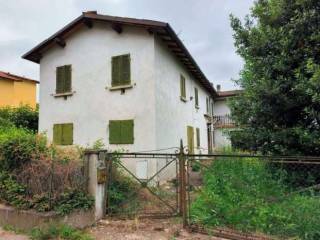 Casa indipendente in vendita a cavriago via partigiani d'italia