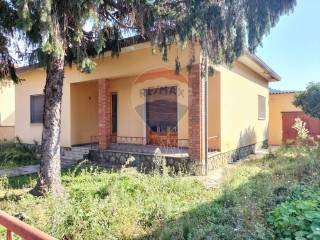 Villa in vendita a camaiore via italica, 527