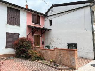 Casa indipendente in vendita a mantova strada castelletto, 163