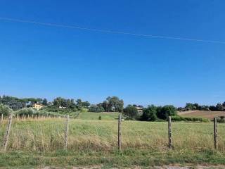 Terreno agricolo in vendita ad aprilia via monte circeo , snc