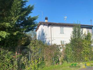 Casa indipendente in vendita a medesano via la bionda, 72