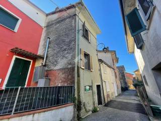 Casa indipendente in vendita a montignoso via corniolo, 5