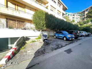 Posto auto in vendita a genova via imperiale, 36