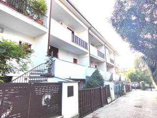 Villa a schiera in vendita a bareggio via madonna assunta, 34