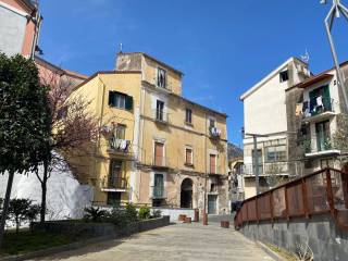 Appartamento in vendita a cava de' tirreni piazza giovanni bassi