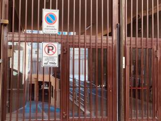 Posto auto in affitto a bari via roberto da bari, 93