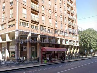 Posto auto in vendita a bologna 