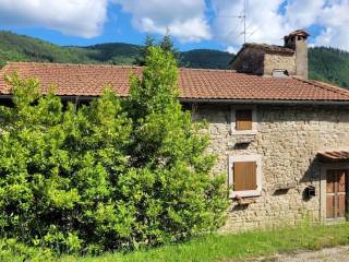 Cascina in vendita a castel san niccolò località prato la fonte, 25