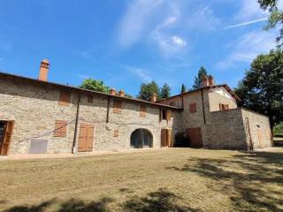 Rustico in vendita a loro ciuffenna strada delle casacce s.n.c.