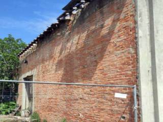 Magazzino in vendita a castrocaro terme e terra del sole via luigi benericetti