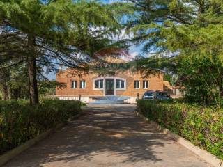 Villa in vendita a caltagirone via gelone, 106