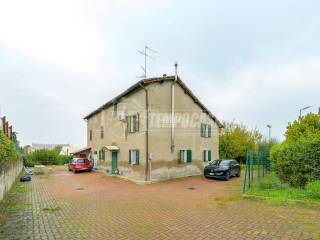 Casa indipendente in vendita a casalgrande via don luigi sturzo 10/h