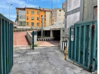 Posto auto in vendita a venezia via milano