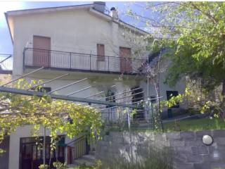 Casa indipendente in vendita a sant'angelo di brolo via iv novembre, 11