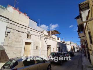 Casa indipendente in vendita a cerignola vico i demartinis, 25