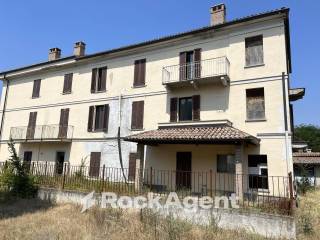 Casa indipendente in vendita a rivanazzano terme via marconi, 47