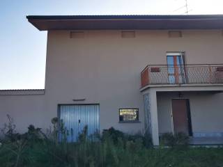 Villa in vendita a tronzano vercellese via san germano