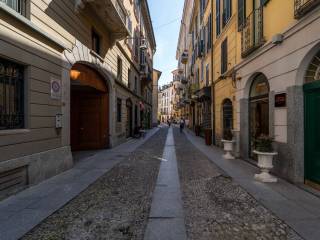 Negozio in affitto a milano via madonnina