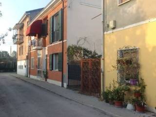 Casa indipendente in vendita a ferrara via antonio fortunato oroboni