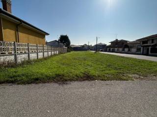 Terreno residenziale in vendita a inveruno via naviglio