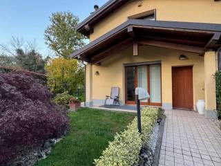 Villa a schiera in in vendita da privato a saronno via monte pasubio