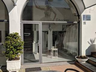 Abbigliamento in in vendita da privato a ischia corso vittoria colonna, 28