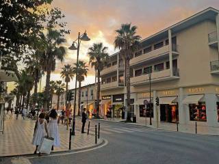 Negozio in vendita a forte dei marmi 