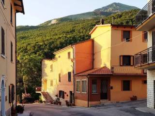 Appartamento in vendita a cantiano tommaso cordelli