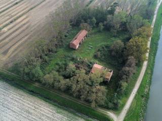 Terreno residenziale in vendita a comacchio strada d'argine collettore isola